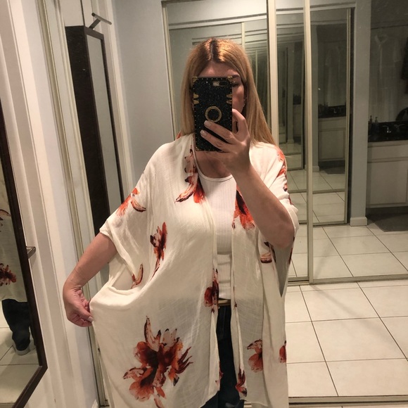 Flower shawl - Picture 2 of 10